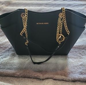 Michael Kors Jet Set Chain Shoulder Bag- black 👜